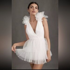 ML Monique Lhuillier Perrie Tiered Shoulder -Ruffle White V-Neck Mini NWT